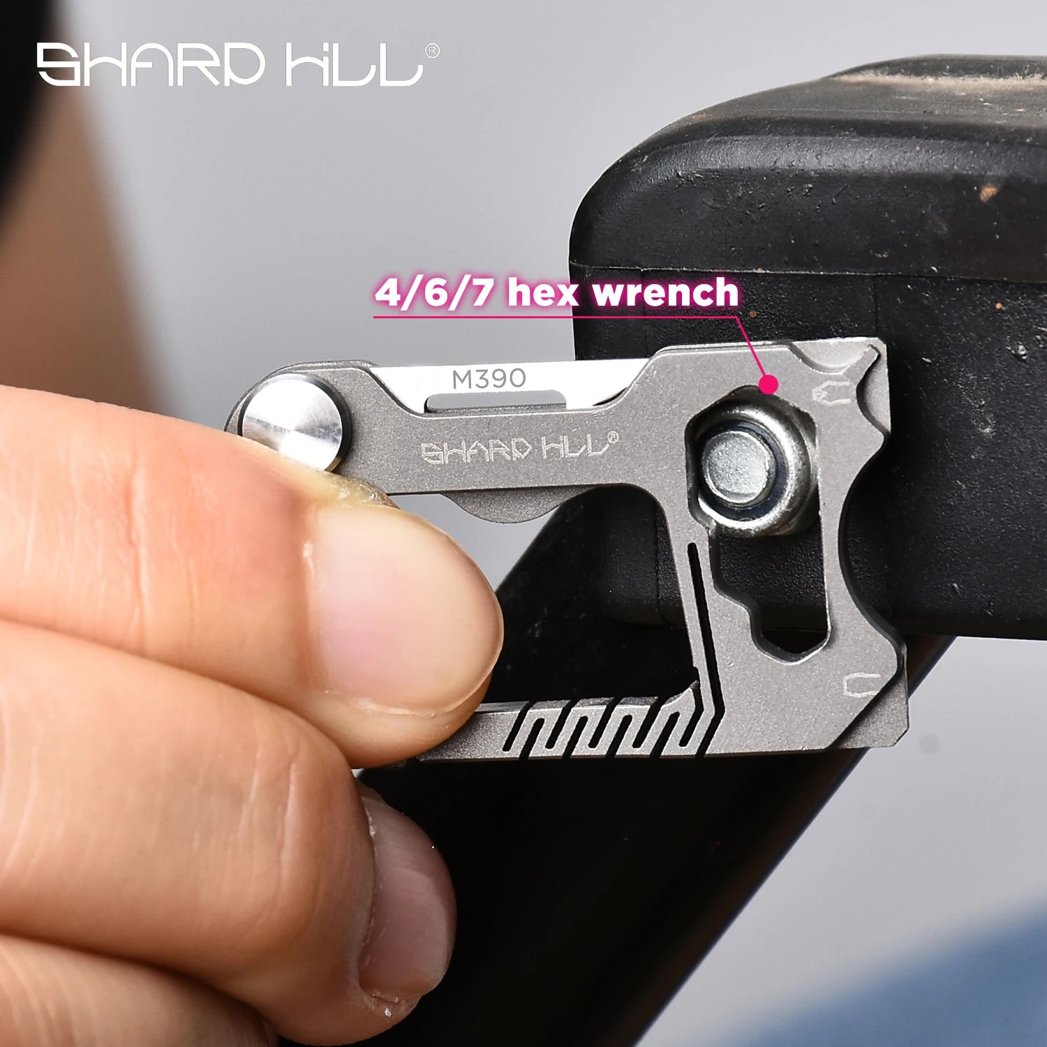 Titanium EDC Multi-Tool Keychain – Knife & Screwdriver